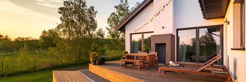 Wide Patio